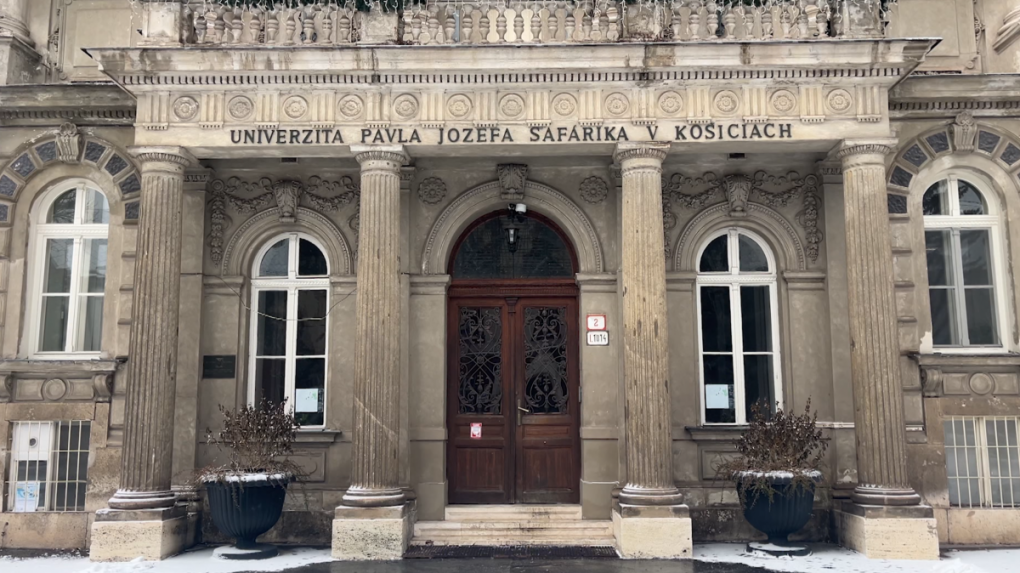 Jedna zo slovenských univerzít uvažuje nad zmenou v prijímacom konaní. Sľubuje si od nej vyššiu bezpečnosť na škole