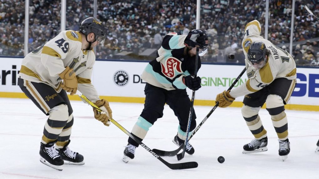NHL: Duel pod holým nebom ovládali hokejisti Seattlu, Tatar nebodoval
