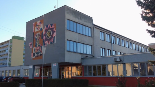 Škola umeleckého priemyslu v Trenčíne.