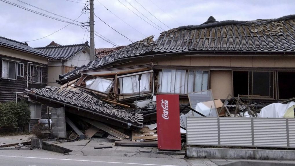 VIDEO: Japonsko zasiahlo silné zemetrasenie, tamojšie úrady vydali varovanie pred cunami