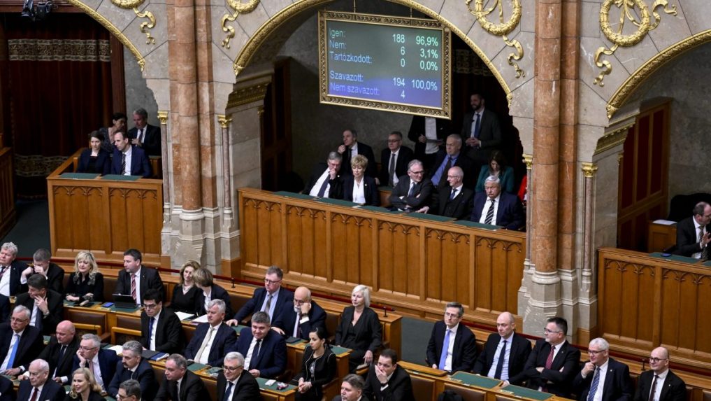 Maďarský parlament schválil vstup Švédska do NATO
