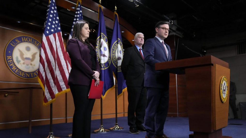 Senát USA zverejnil návrh zákona o ochrane hraníc, ktorý je spojený s pomocou pre Ukrajinu