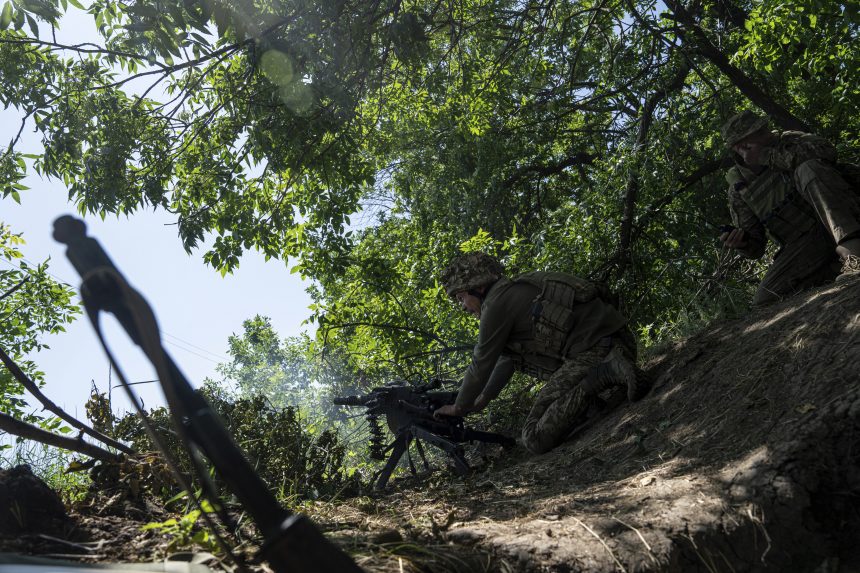 Ukrajinskí vojaci sa stiahli z juhovýchodu Avdijivky. Obsadenie pozícií neposkytne Rusku výhodu, uviedol generál