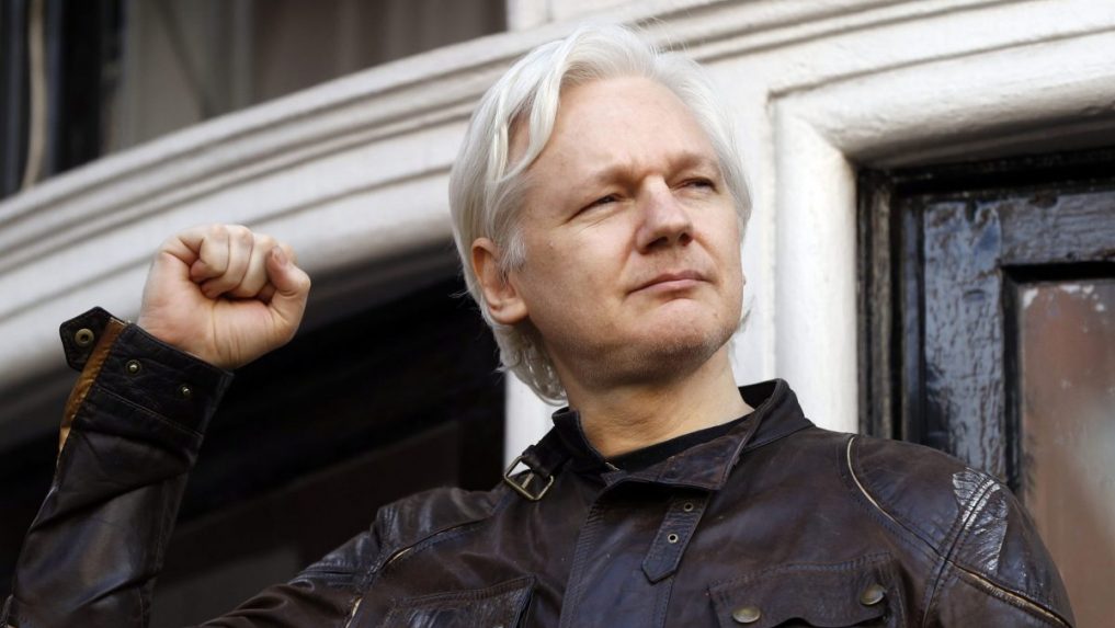 Zakladateľ WikiLeaks, ktorý je obvinený zo špionáže, opäť neprišiel na vypočúvanie