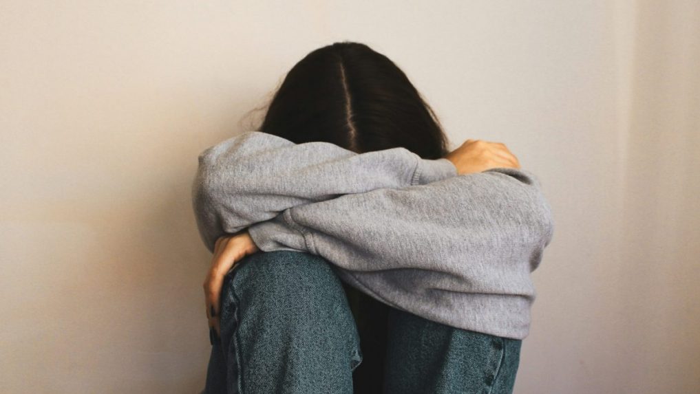 Rozsudok, ktorý otriasol Českom: Za roky znásilňovania nevlastnej dcéry dostal podmienku