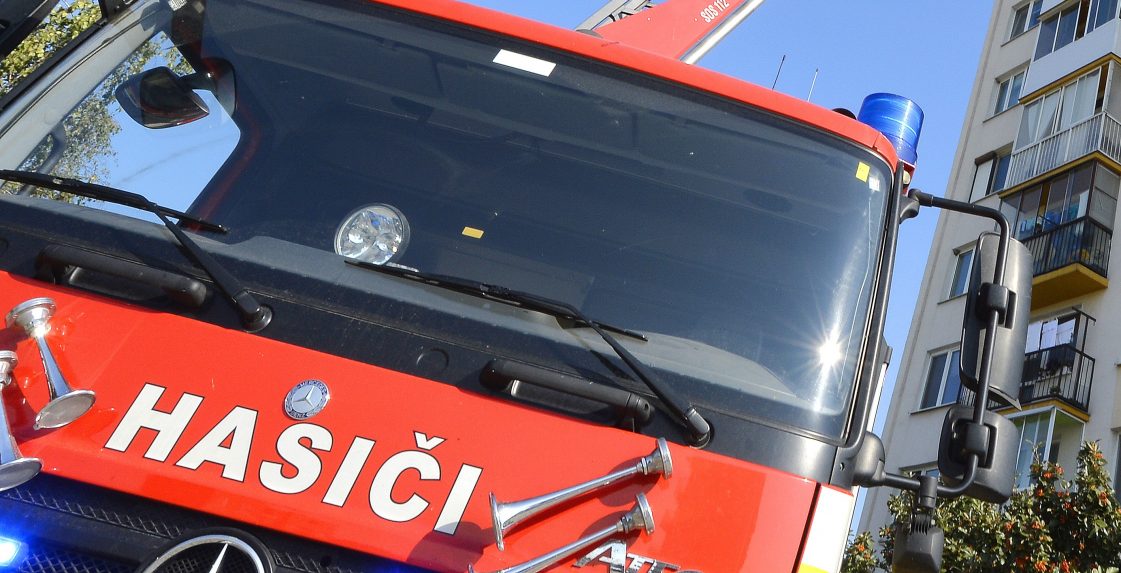 V Košiciach sa zrazil autobus MHD s nákladiakom, zranilo sa päť ľudí