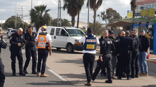 Polícia zasahuje po útoku na autobusovej zastávke na juhu Izraela.