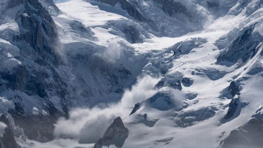 Ilustračná snímka lavíny.