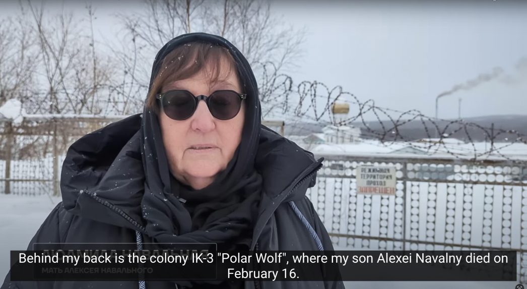 Ruské weby šíria falošnú nahrávku Navaľného matky. Ostro v ňom kritizuje manželku jej syna