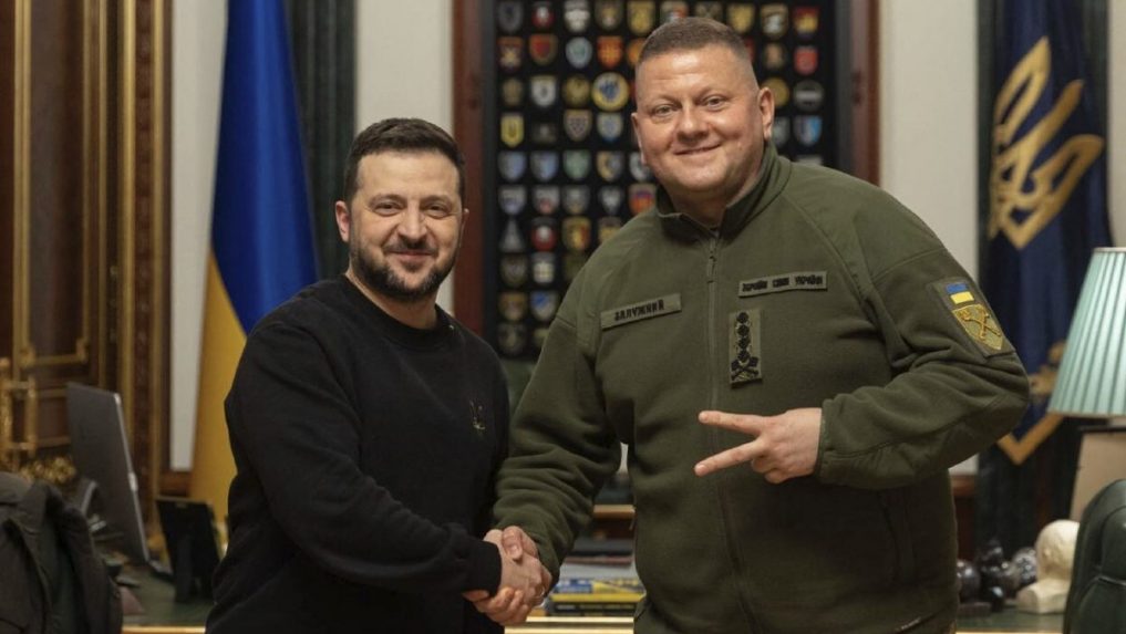 Valerij Zalužnyj skončil vo funkcii hlavného veliteľa ukrajinských ozbrojených síl, odvolal ho Zelenskyj