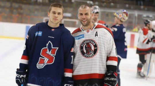 Kukumberga odprevadí do hokejového dôchodku syn, Slovan dostal od Ligovej rady výnimku