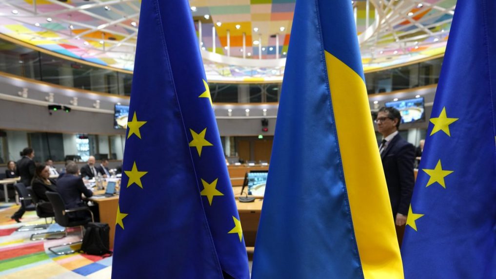 EÚ vyplatila Ukrajine prvých 4,5 miliardy eur na podporu obnovy a fungovania štátu