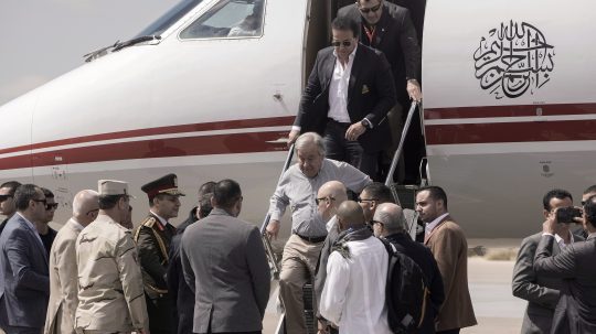 António Guterres navštívil hranicu Egypta a Pásma Gazy.