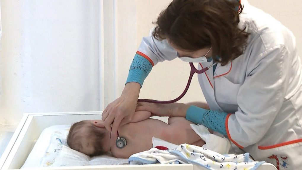 Na Slovensku by malo tento rok zaniknúť 15 detských pohotovostí. ZMOS bojuje o ich zachovanie