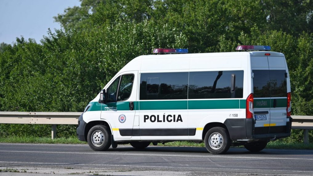 Inšpekčná služba zasahovala v žilinskom areáli ministerstva vnútra. Zadržali niekoľko policajtov