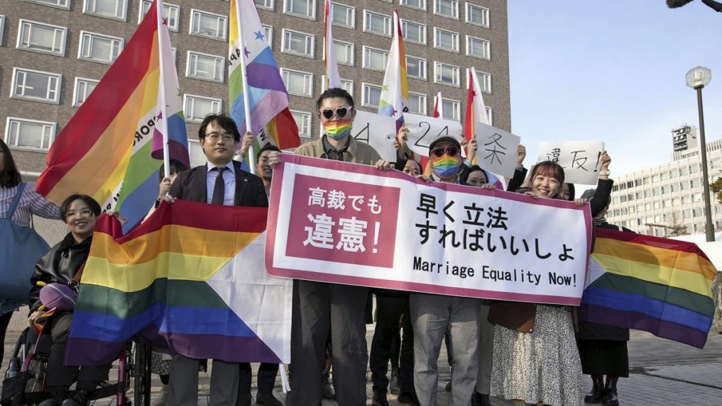 Súd v Japonsku rozhodol o manželstvách párov rovnakého pohlavia. Ich neuznávanie vyhlásil za protiústavné