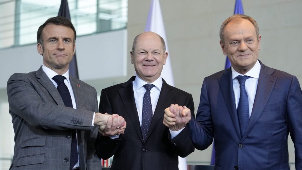 Francúzsko, Nemecko a Poľsko posilnia nákupy zbraní pre Ukrajinu