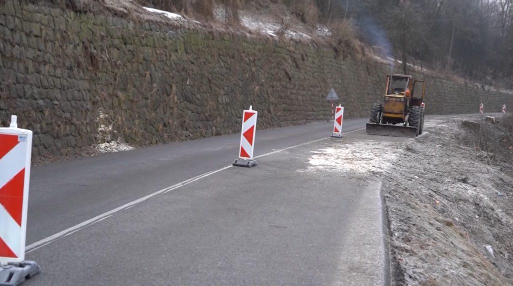Začali s opravou frekventovanej cesty v Gelnici. Vodiči sa musia pripraviť na zdržania