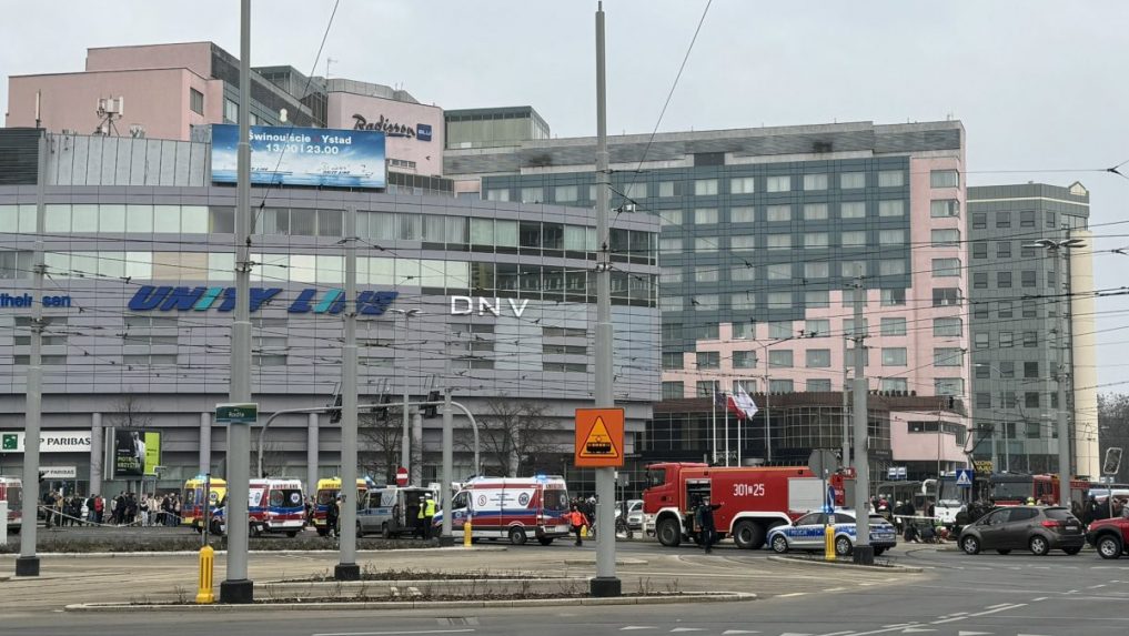 Vodič (33) v Poľsku vrazil do ľudí zámerne, potvrdila prokuratúra. Medzi zranenými sú aj deti