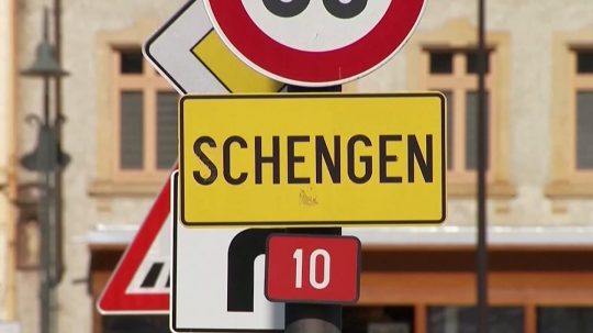 tabuľa označujúca začiatok schengenskej zóny