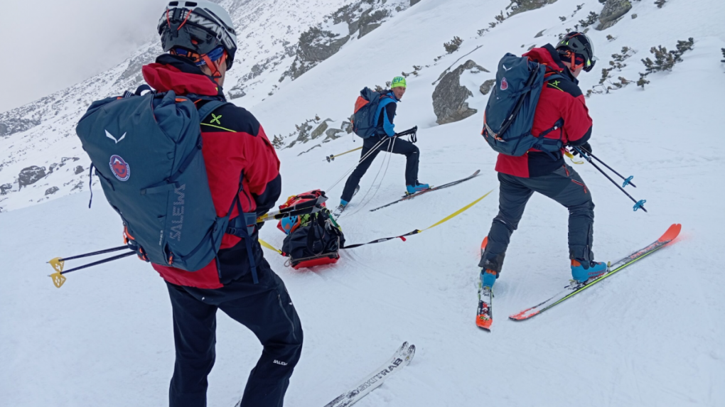 Pri lyžovaní stratil vedomie: Horským záchranárom sa skialpinistu (†63) v Tatrách nepodarilo oživiť