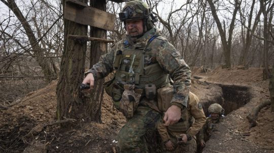 Na ilustračnej snímke ukrajinskí vojaci.