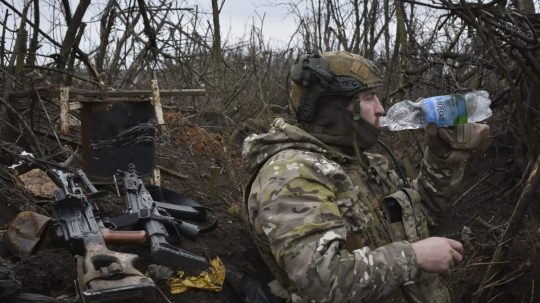 Na ilustračnej snímke ukrajinský vojak.