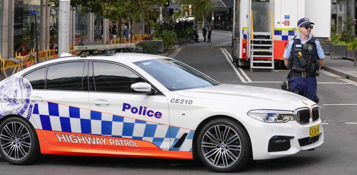 Útočník pobodal niekoľko ľudí v kostole pri austrálskom Sydney, zadržala ho polícia