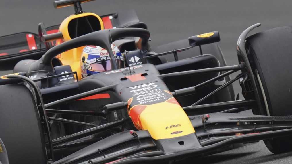 F1: Verstappen vyhral VC Číny a upevnil si prvé miesto v celkovom hodnotení