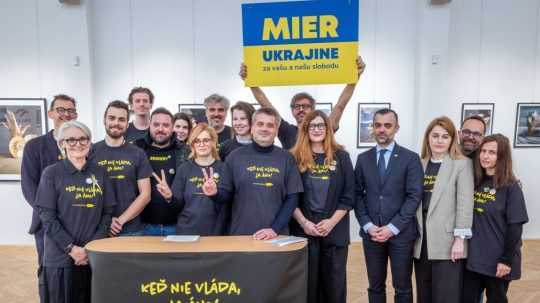 Členovia tímu Mier Ukrajine.