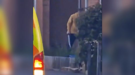 VIDEO: V Londýne vyčíňal muž s mečom, 14-ročný chlapec útok neprežil