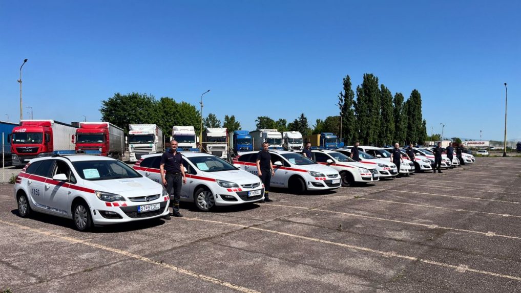 Slovensko posiela Ukrajine pomoc: So záchranou životov bude pomáhať desať áut