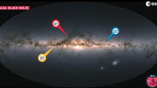 Astronómovia objavili najväčšiu čiernu dieru v Mliečnej ceste.
