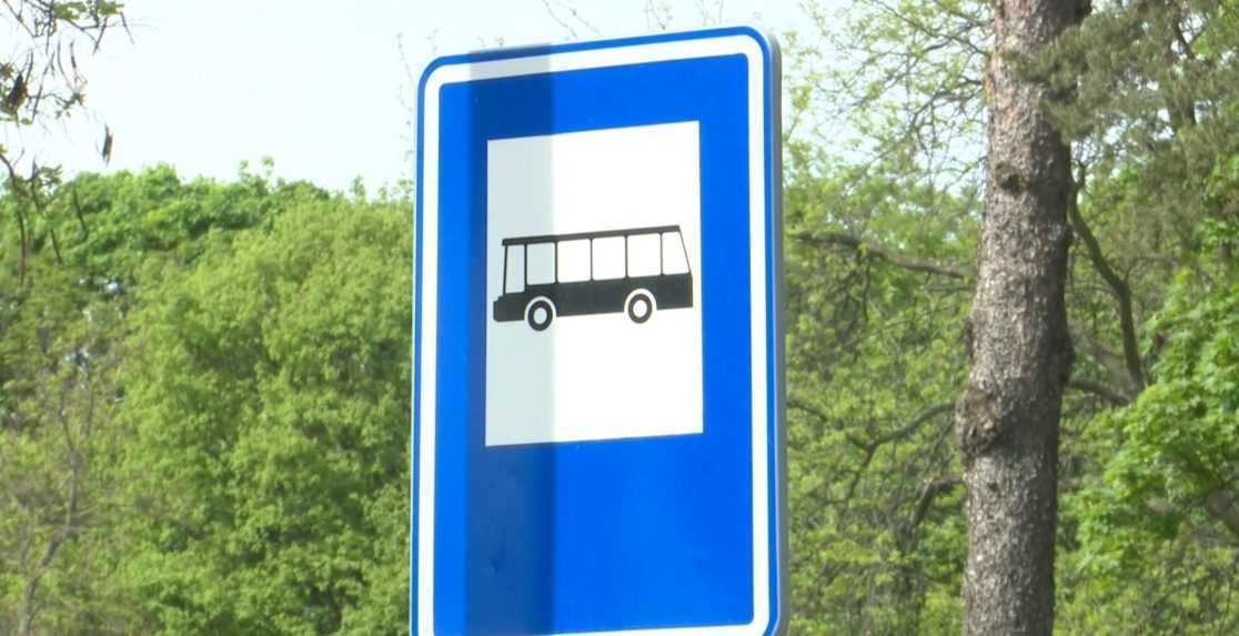 Zlaté Moravce zrušili mestské autobusy. Miestnym ponúkli alternatívu, záujem o ňu nie je