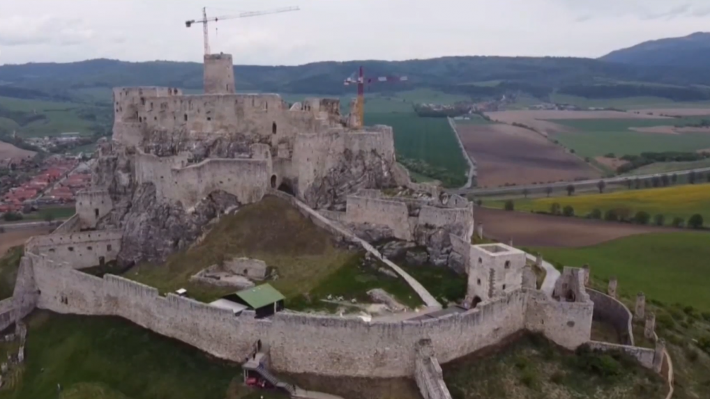 Opravu Spišského hradu musia opäť odložiť, doplatia na to turisti aj tamojší podnikatelia