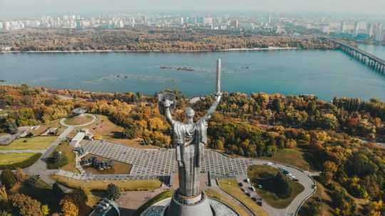 Na ilustračnej snímke pohľad na Kyjev.