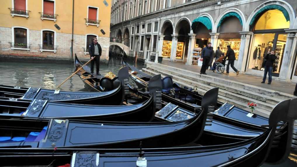 Poplatok za vstup do Benátok želaný výsledok nepriniesol. Nápor turistov pokračuje