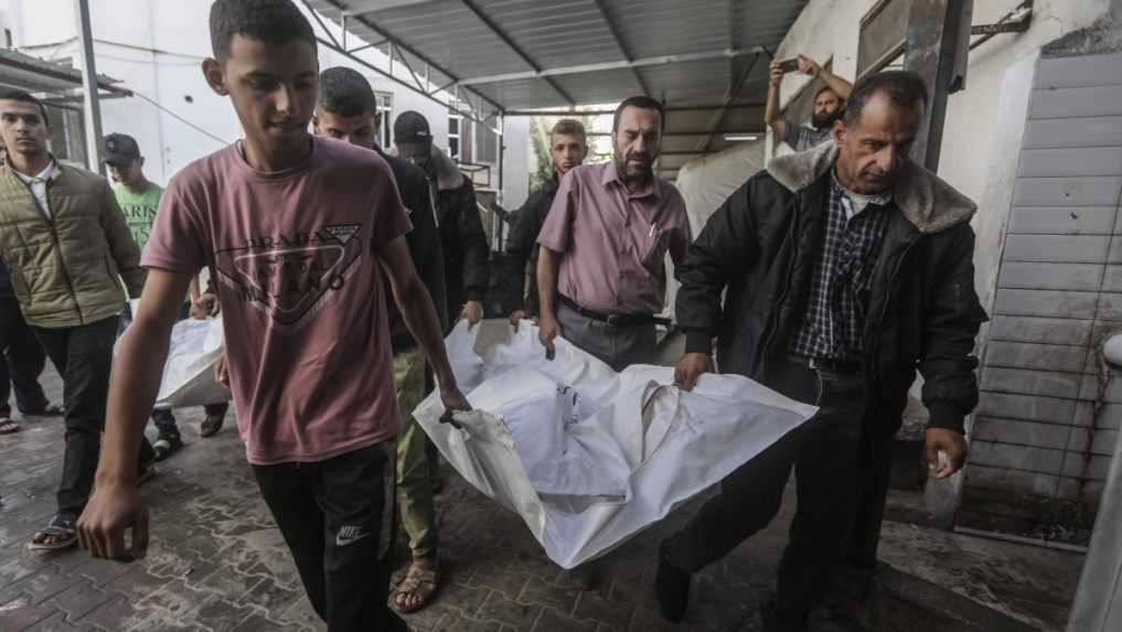 Izraelská armáda začala s evakuáciou časti Rafahu: Posledné útoky tam neprežilo najmenej 16 ľudí