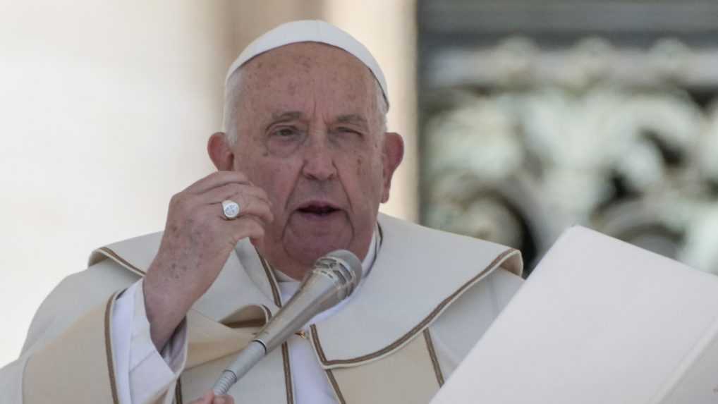 Nadávka homosexuálom z úst pápeža Františka: Slovo použil neúmyselne a mrzí ho to, vysvetlil hovorca Vatikánu