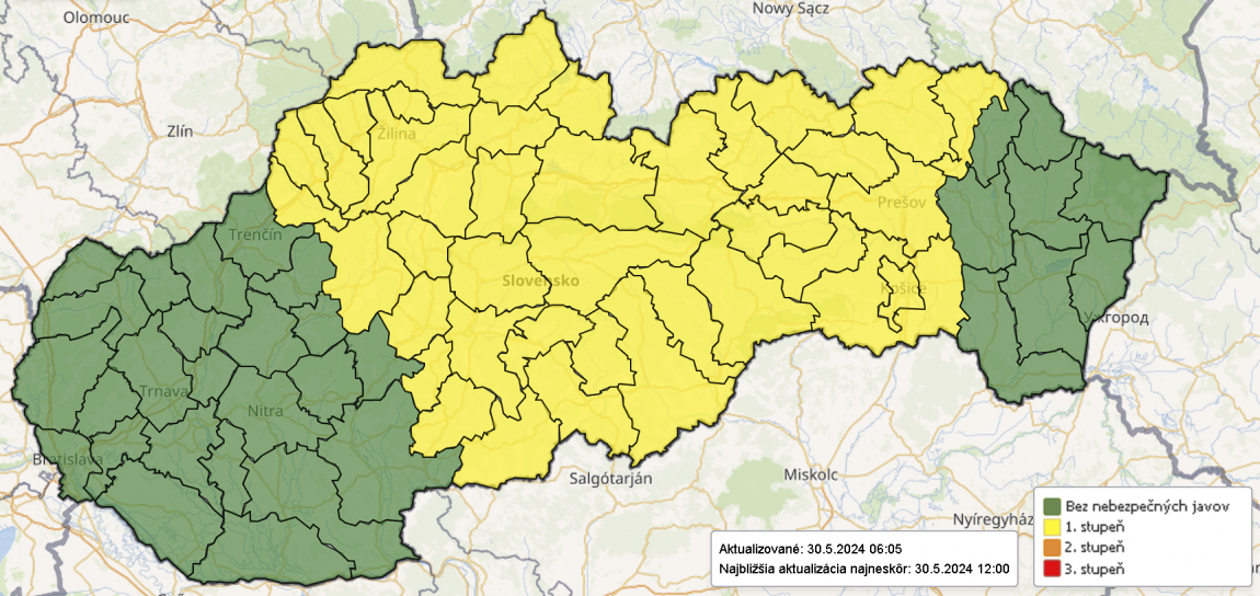 Mapa Slovenska s meteorologickými výstrahami.