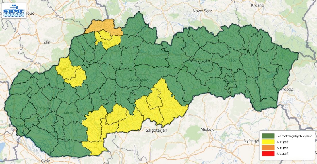 Platia hydrologické výstrahy pre viacero okresov.