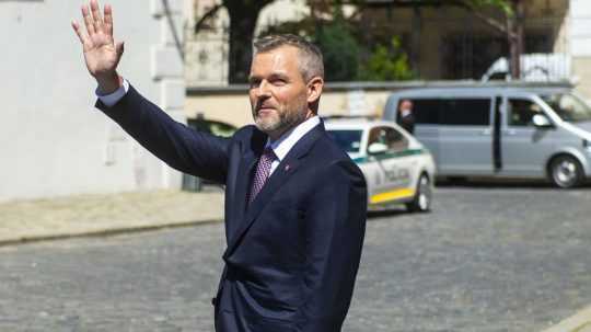 Slovensko má nového prezidenta Petra Pellegriniho.
