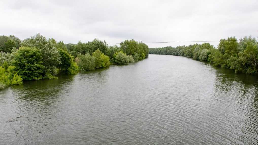 V Malom Dunaji sa topilo šesť ľudí. Na mieste zasahovali záchranári aj vrtuľník