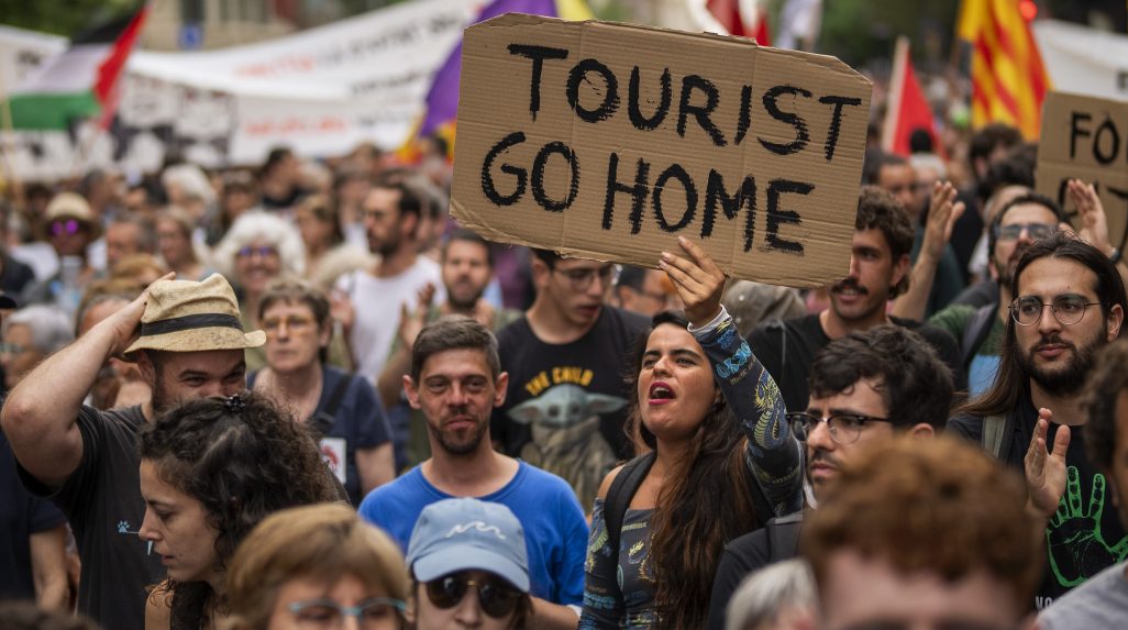 Toto nie je turizmus, toto je invázia: Španieli protestovali proti masovému turizmu