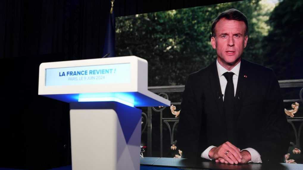 Macron v reakcii na výsledky francúzskych eurovolieb rozpúšťa parlament a vyhlási predčasné voľby