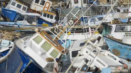 Škody po hurikáne Beryl v Barbadose.