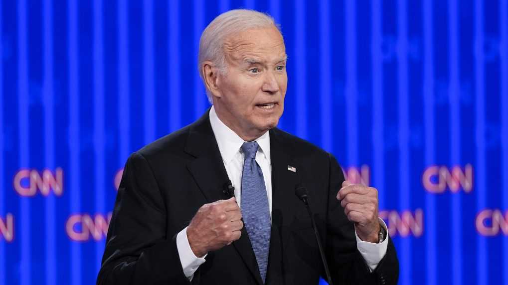 Biden kandidatúru určite nestiahne: Demokratickí guvernéri vyjadrili podporu prezidentovi USA