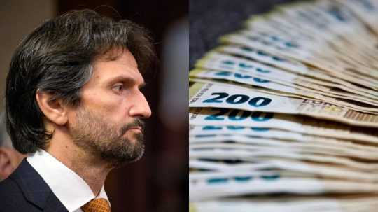 Zľava: Robert Kaliňák a eurobankovky.