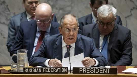 Na snímke Sergej Lavrov počas zasadnutia OSN.