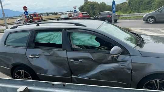 Na snímke auto po dopravnej nehode.